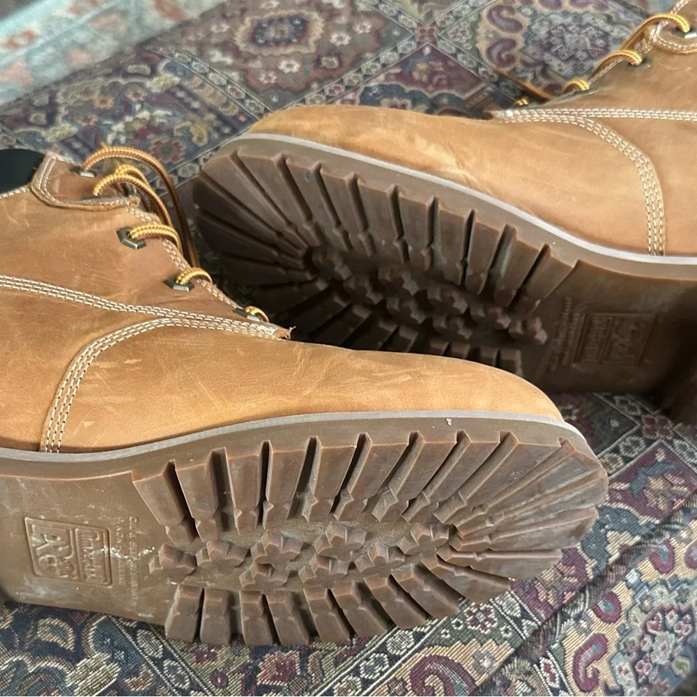 Timberlands - Picture 5 of 5